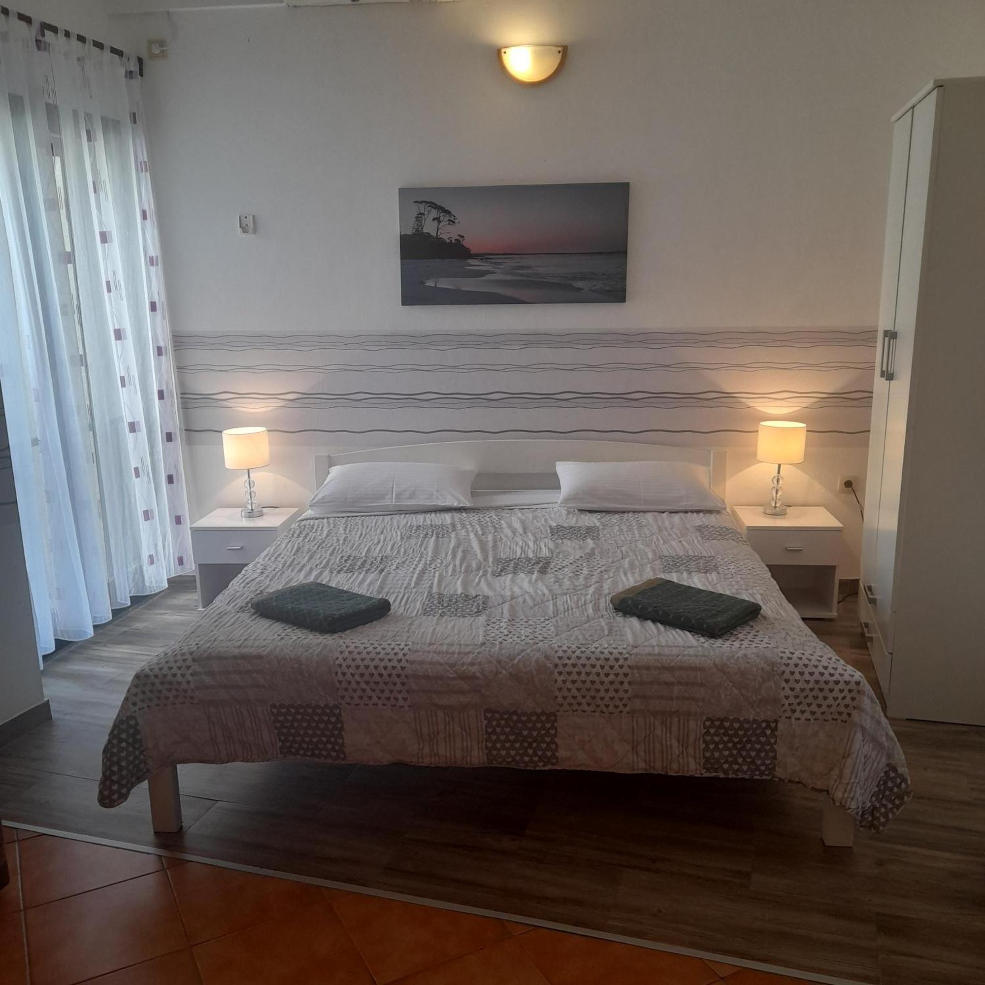 Beach Pearl 1 Jesenice  Eksteriør billede